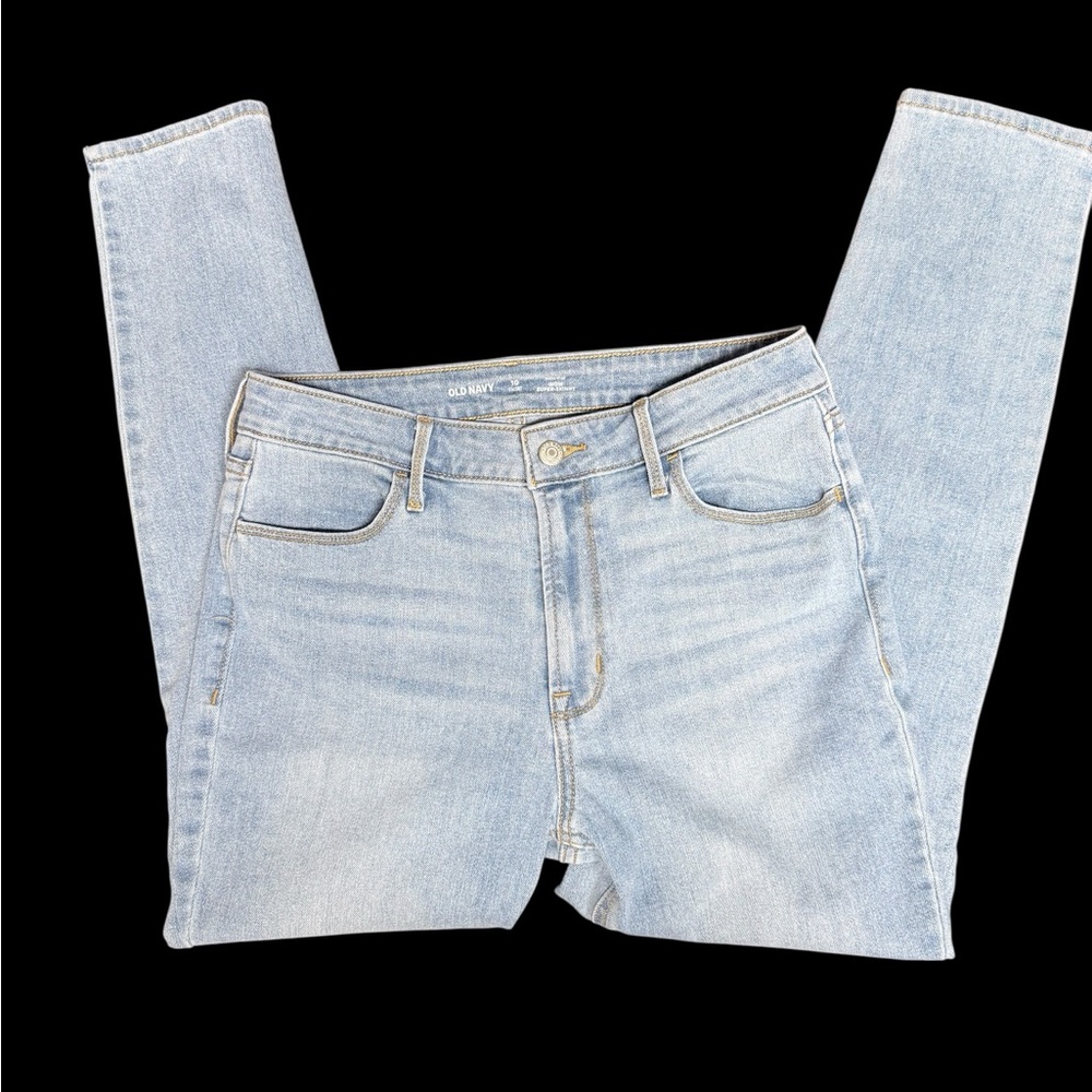 Old Navy Women's WOW Super-Skinny High-Rise Short Jeans